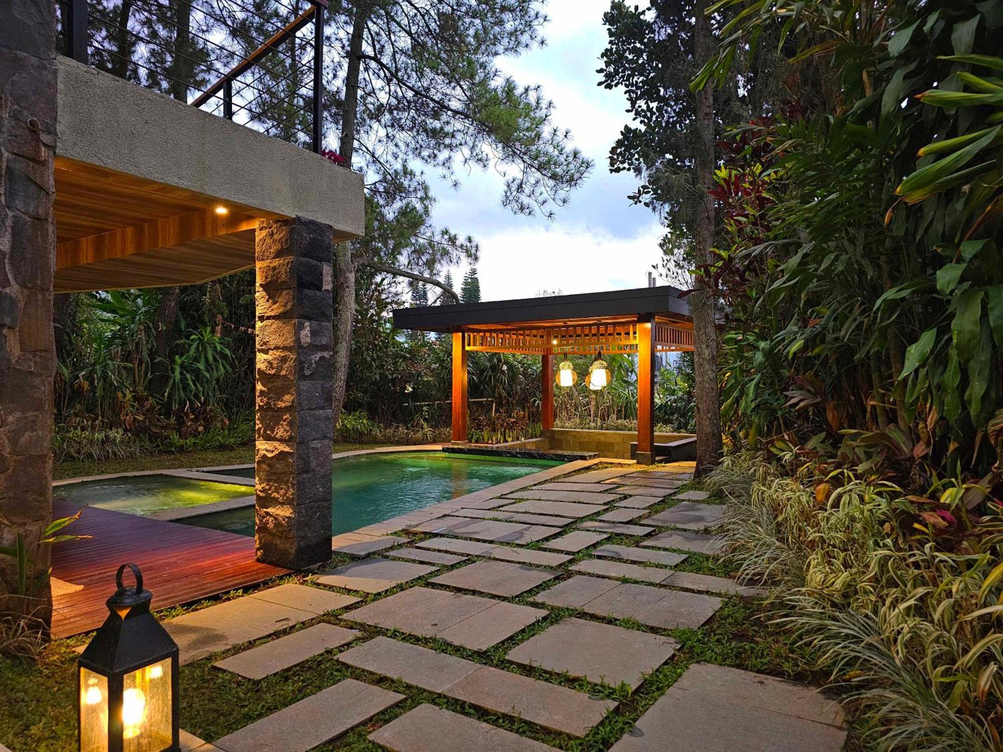 Villa 4-Br Klub Bunga No 4 Batu Malang Exteriör bild