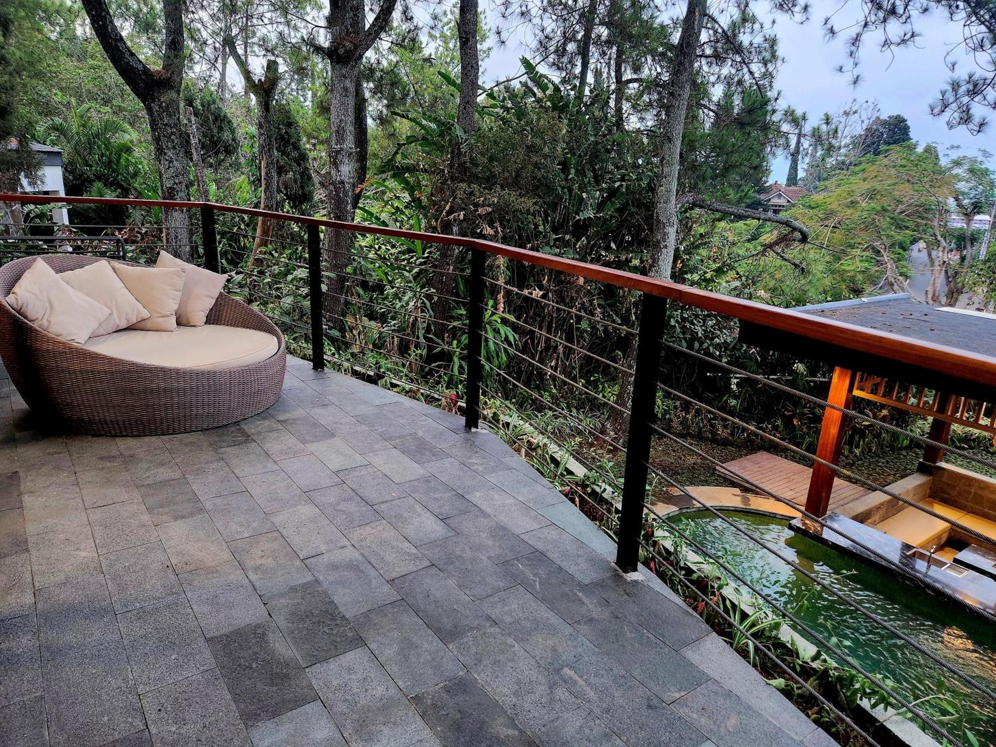 Villa 4-Br Klub Bunga No 4 Batu Malang Exteriör bild